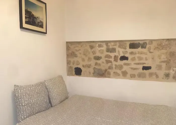 Alfama 1br With Mezzanine Lisbon